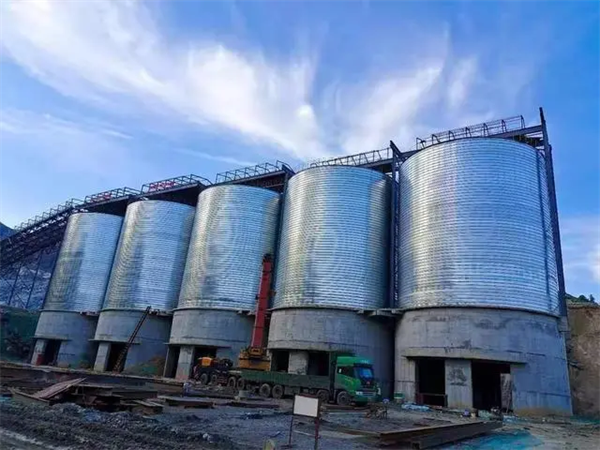 巫溪螺旋咬口钢板仓施工现场